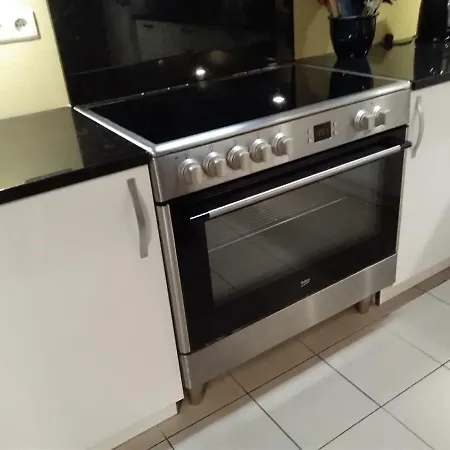 Ferme Hurlet بيت للعطل *